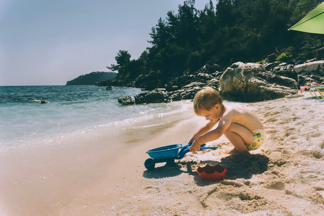 Top Tips For Keeping Your Baba Healthy on Holiday